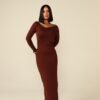 Morena Brazil - Vestido Longo e Costas Nua Bia
