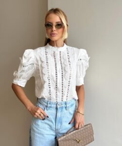 Blusa Laise Babado Manga Bufante Branca