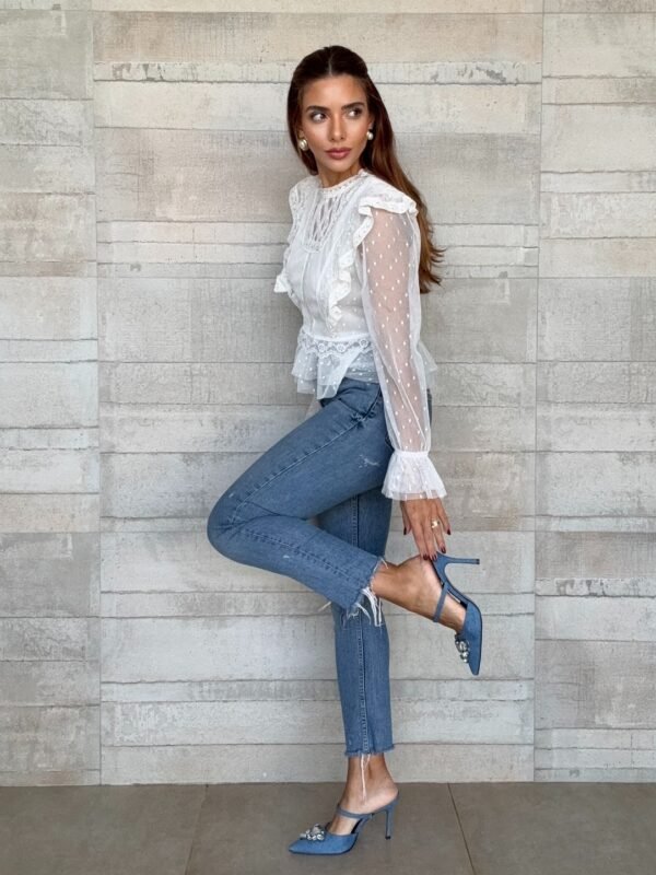 Blusa Tule Poa com Renda Manga Longa