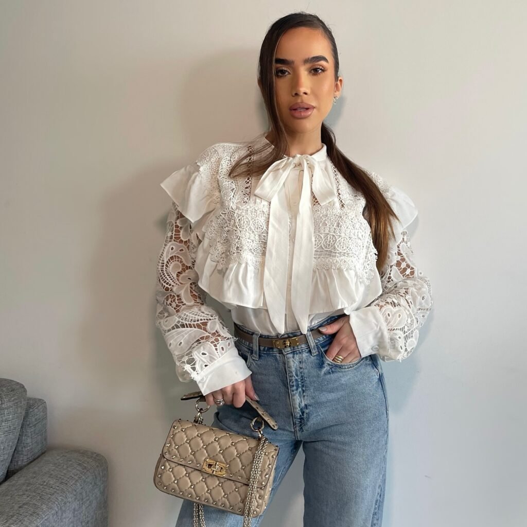 Camisa Laise com Laco Babado Manga Longa