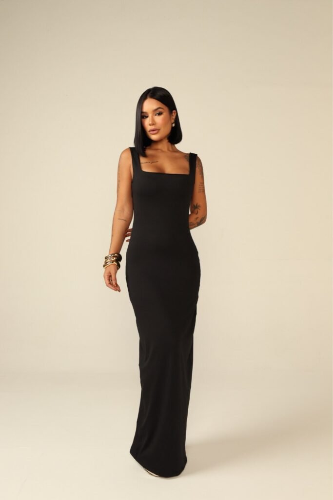 Vestido Longo com Costa Aberta Morena Preto