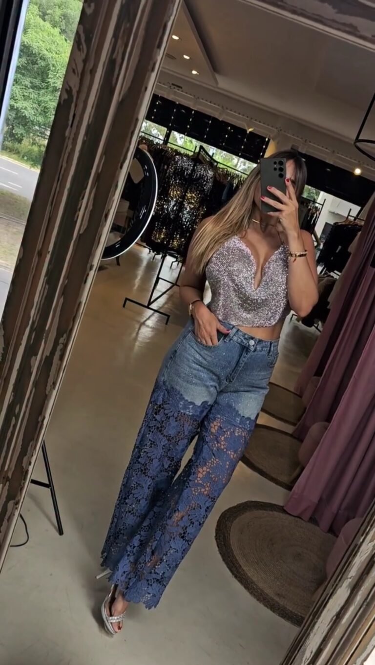 Calça Jeans Rendada