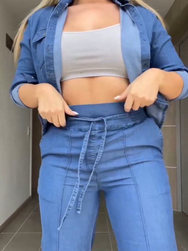 Conjunto Jeans Calça e Jaquetinha