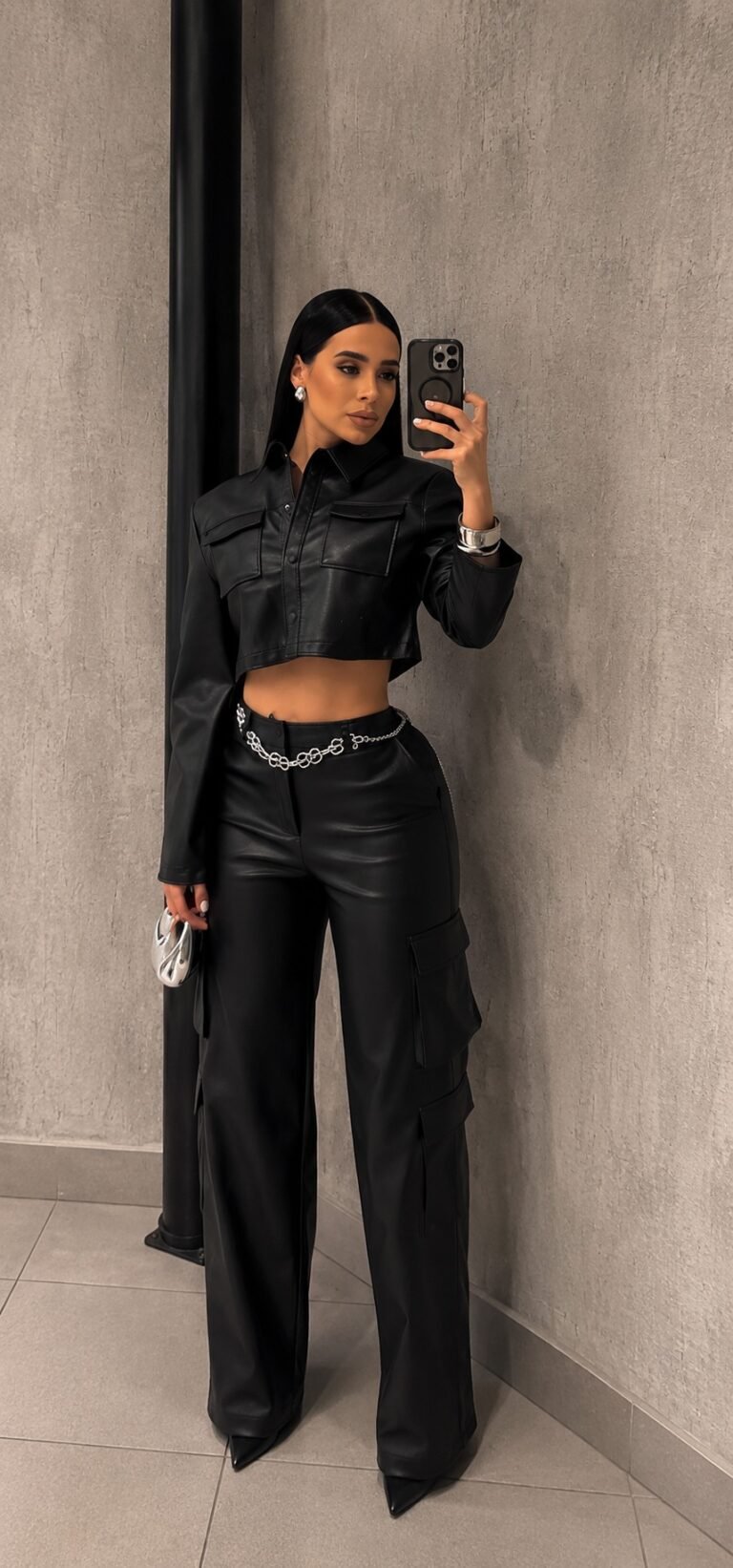 Conjunto Jaquetinha e Calça de Couro