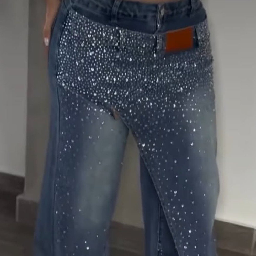 Calça Wide Leg Jeans Cravejada de Cristais