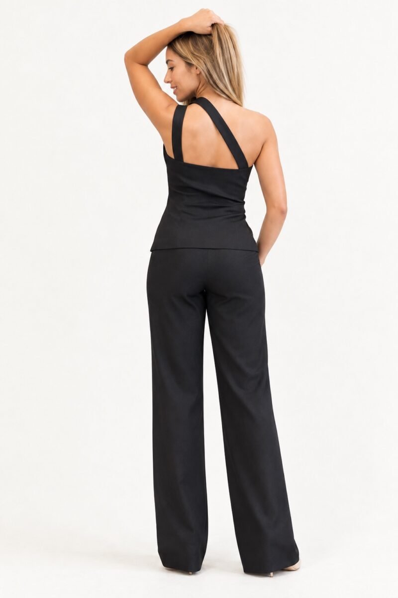 Conjunto Preto de Um Ombro com Botões e Calça Pantalona — costas