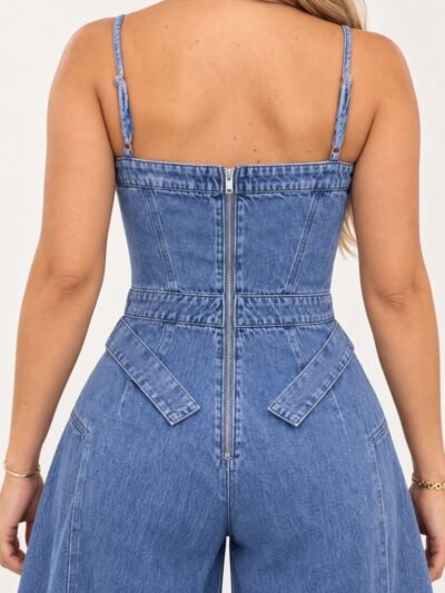 Macacão Jeans de Alcinhas Wide Leg — detalhe do zíper e alças
