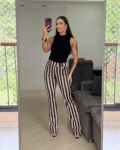 Calça Flare Listrada