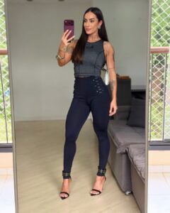 Calça Skinny Azul Marinho