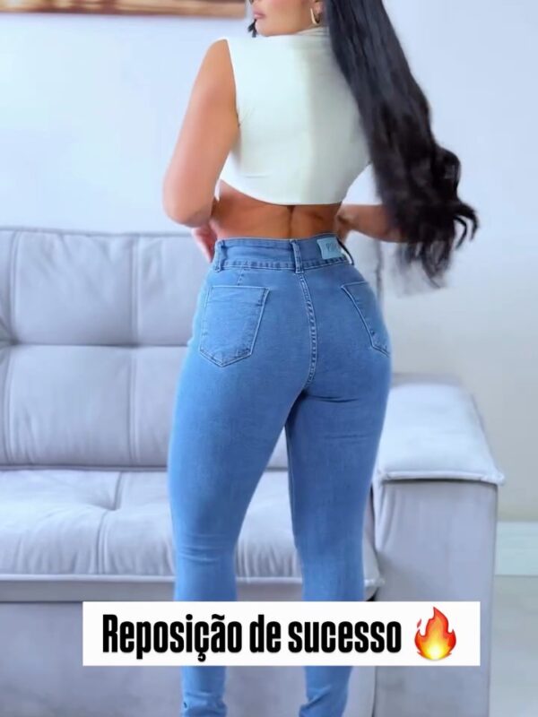 Calça Skinny Destroyed