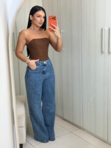 Calça Wide Leg Jeans Médio Reta