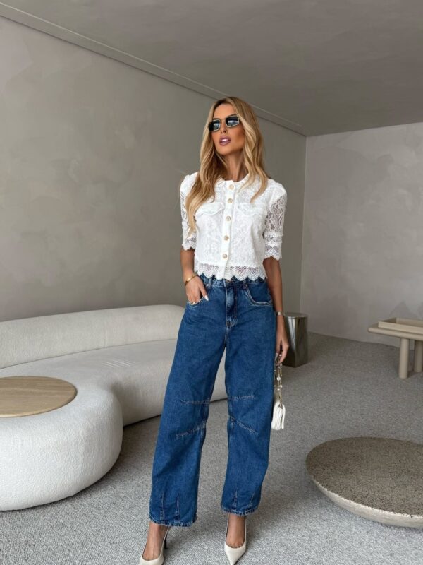 Blusa Branca Gola Delicada