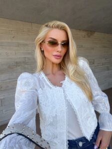 Blusa Branca Manga Longa Renda