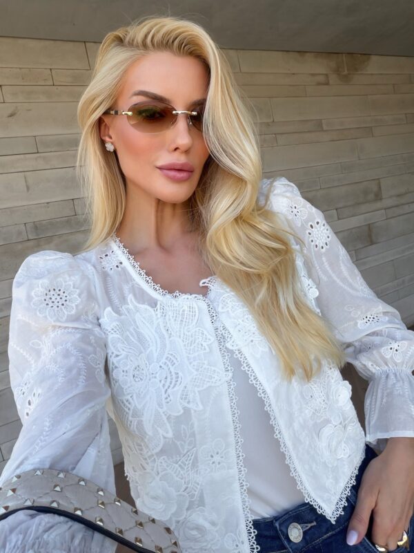Blusa Branca Manga Longa Renda
