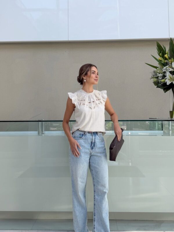 Blusa Laise Branca Manga Curta