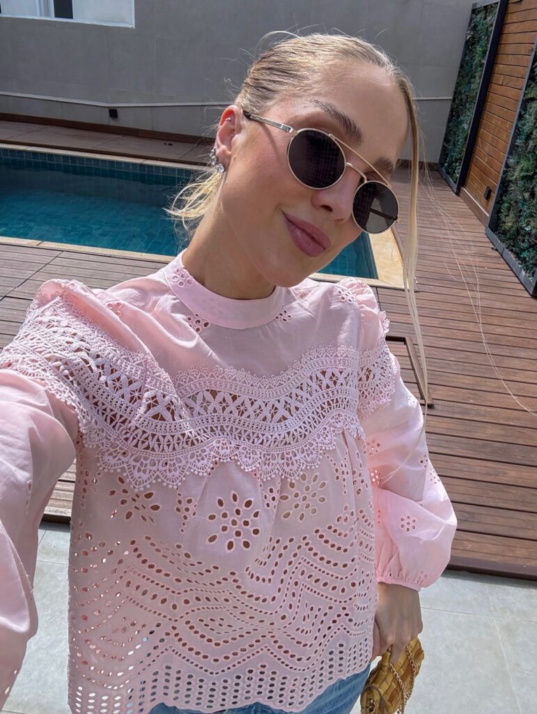 Blusa Laise Rosa Guipir