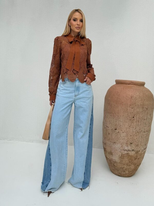 Blusa Renda Caramelo Laço
