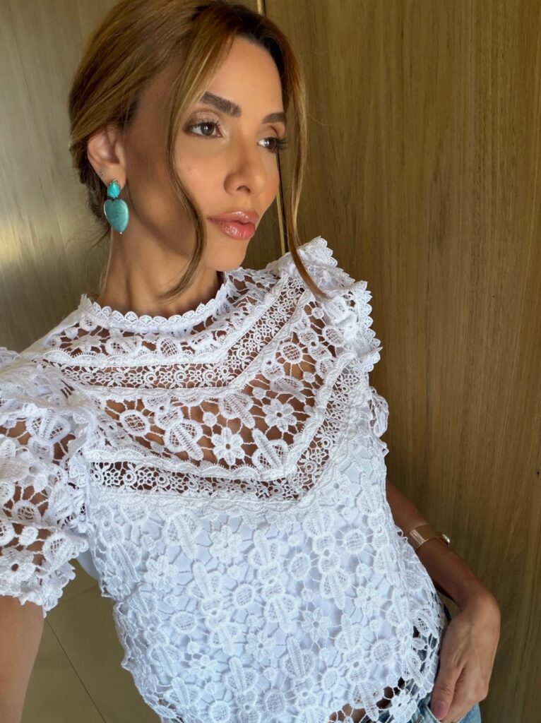 Blusa Renda Guipir Manga Princesa