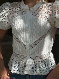 Blusa Renda Guipir Peplum