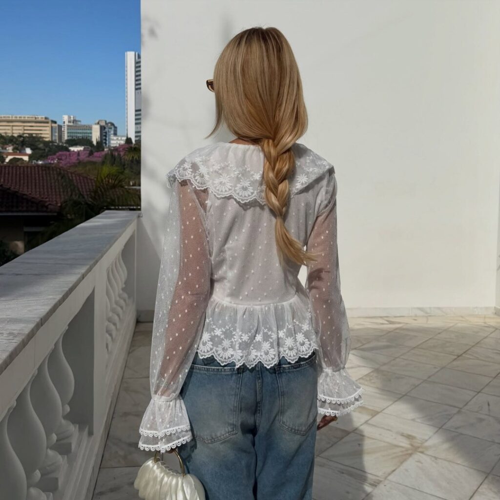 Blusa Tule Babados Manga Longa