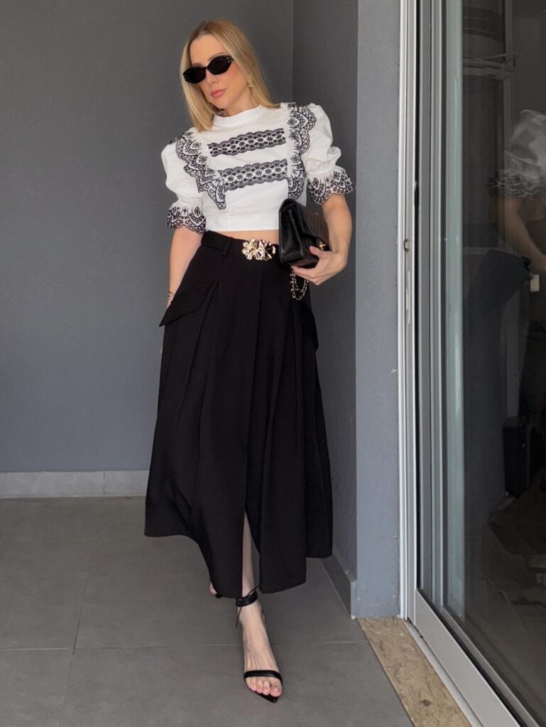 Cropped Bicolor Babados