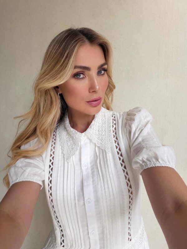 Vestido Midi Branco com Gola