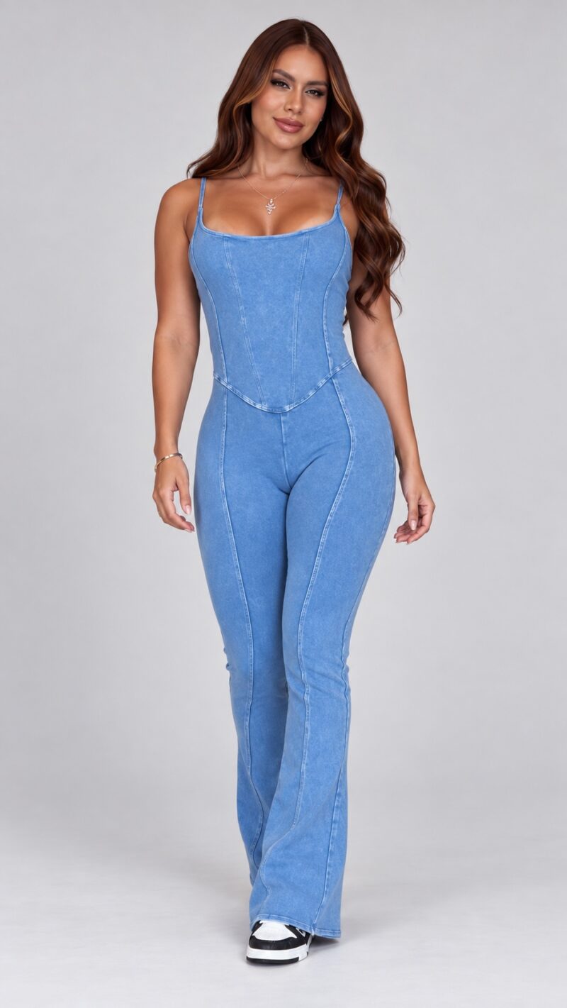 Macacão Jeans Estonado Azul Claro