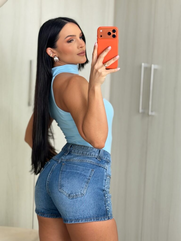Short Jeans Claro Básico