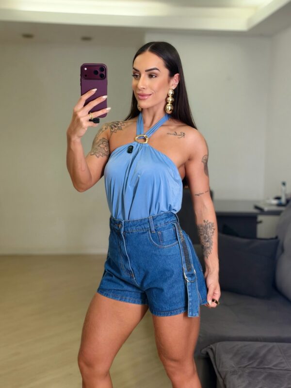 Short Jeans Escuro com Botões