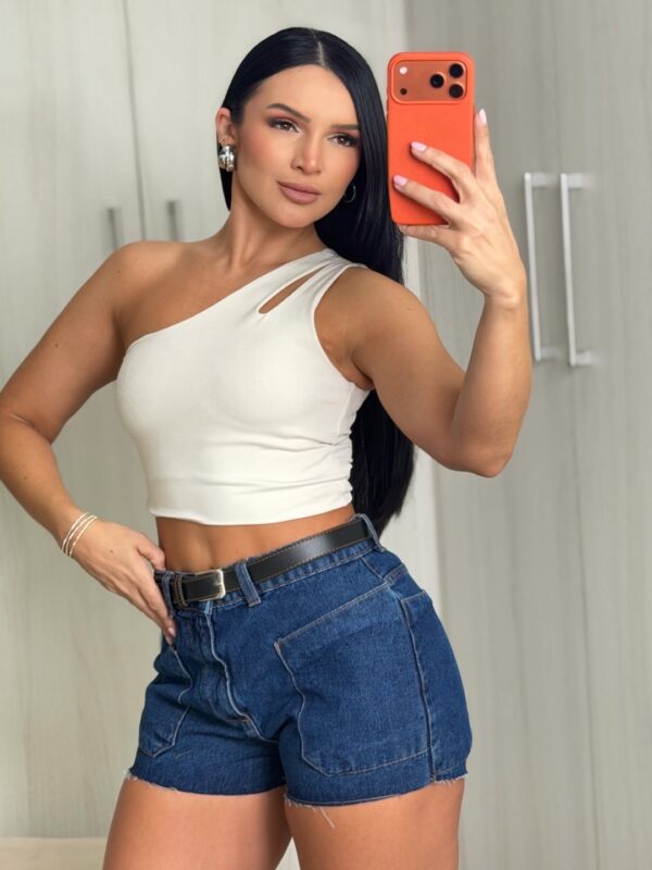 Short Jeans Médio Clássico
